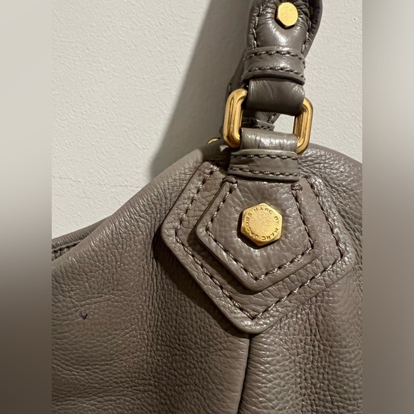 Auth MARC BY MARC JACOBS Classic Q Fran - Gray Leather Tote Bag USED - Picture 4 of 16